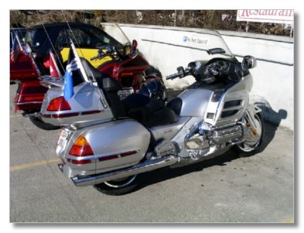 DIE ERSTEN BILDER VON UNSERER NEUEN GOLDWING 1800 (19.03.2005)