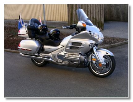 DIE ERSTEN BILDER VON UNSERER NEUEN GOLDWING 1800 (19.03.2005)
