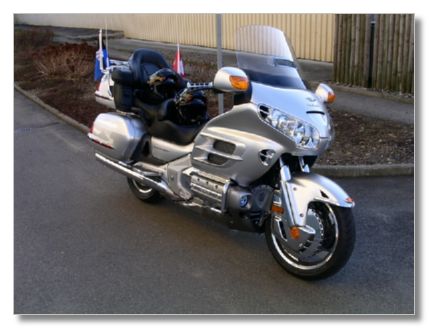 DIE ERSTEN BILDER VON UNSERER NEUEN GOLDWING 1800 (19.03.2005)