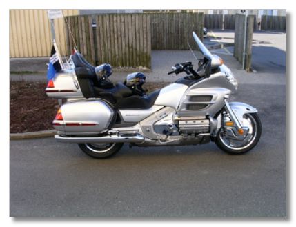 DIE ERSTEN BILDER VON UNSERER NEUEN GOLDWING 1800 (19.03.2005)