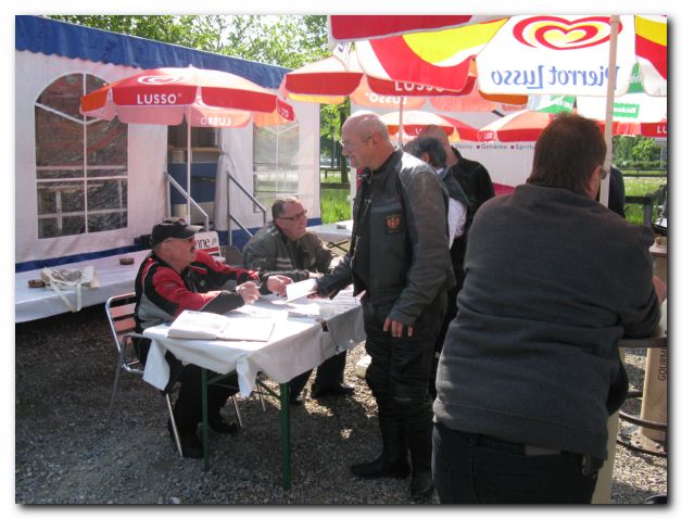 TFFSEGNUNG SCHACHEN AARAU VOM 1. MAI 2011 - AARGAUER STAMM
